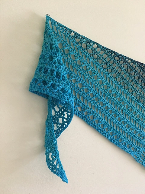 Diving Deep Shawl - Image 3