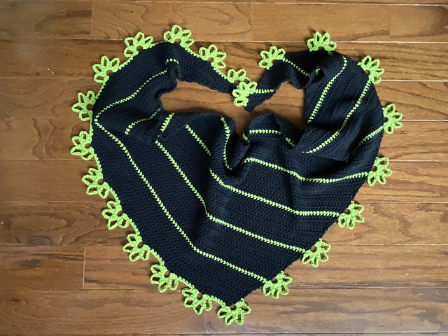 Flower Stripe Shawl - Image 8