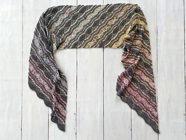 Polychromatic Shawl - Image 2
