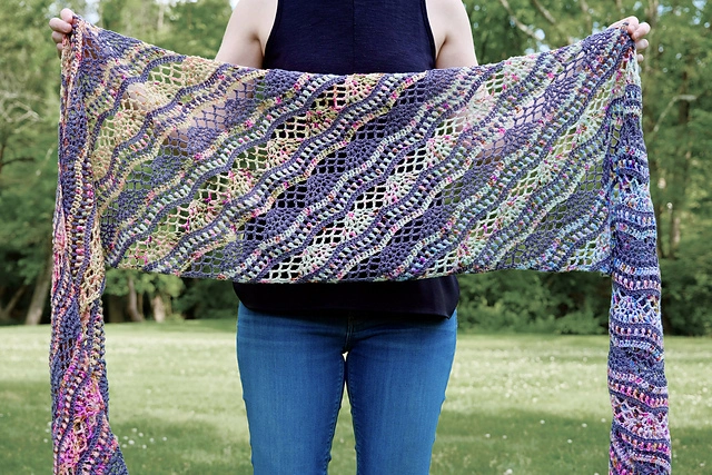 Polychromatic Shawl - Image 3