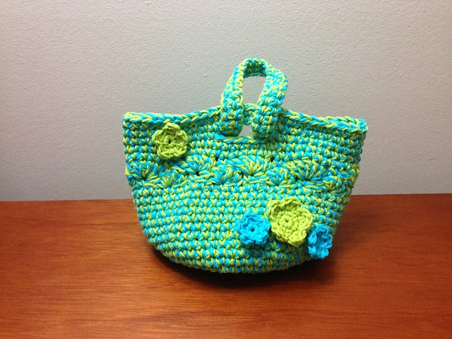 Round Flower Purse - Image 5