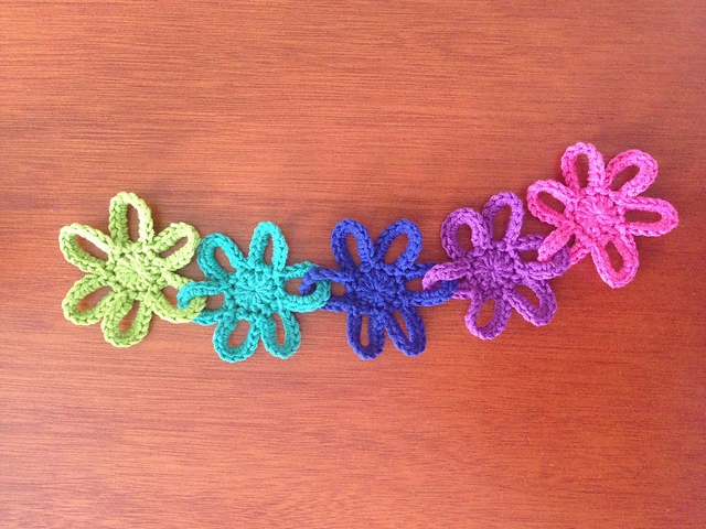 String of Flowers (Flower Garland) - Image 4