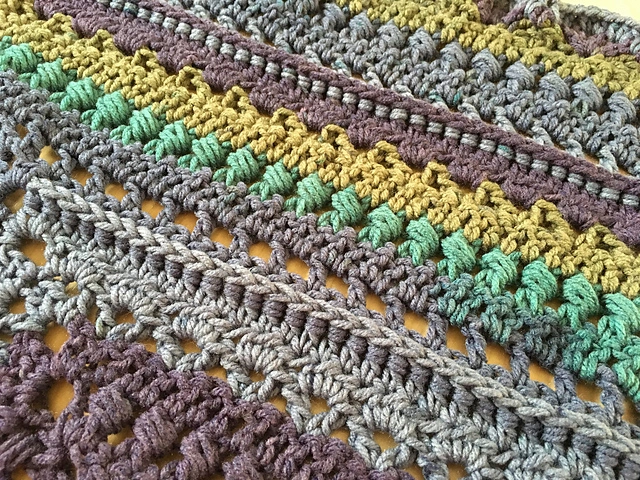 Winterberry Shawl - Image 2